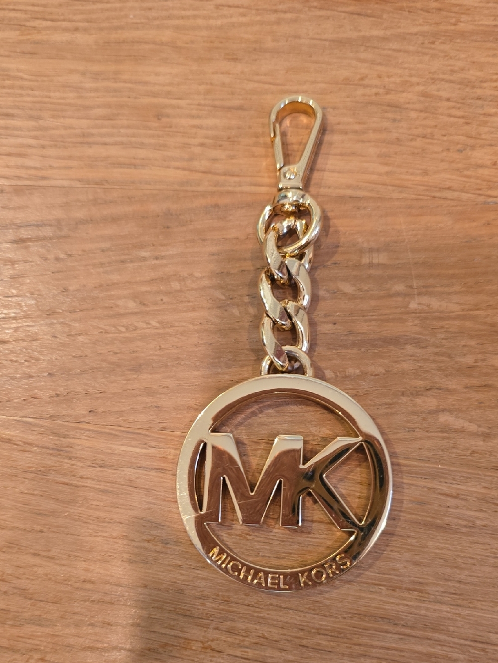 Michael Kors Gold MK Logo Keychain/Bag Charm - Picture 2 of 4